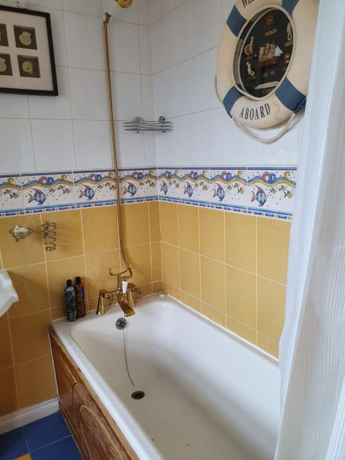 Rheban Bnb อาไธ ภายนอก รูปภาพ
